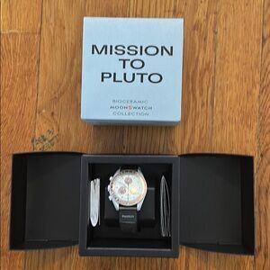 Mission to Pluto MoonSwatch